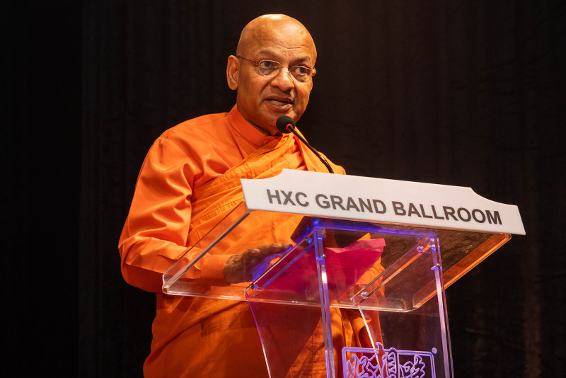 Buddhist chief priest urges public to register for Covid-19 vaccination