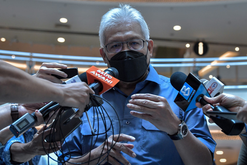Perikatan to announce candidates for Johor election next week: Hamzah