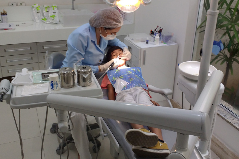 MoH offers permanent posts to contract dentists, pharmacists hired in 2016, 2017
