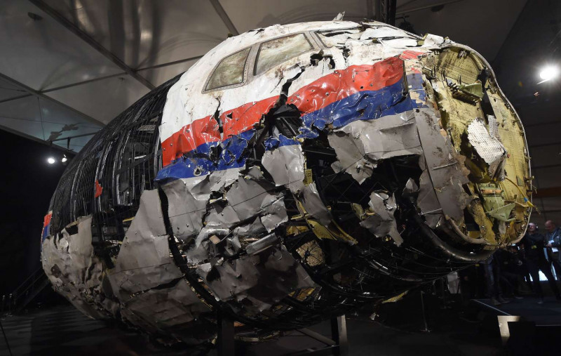 Dutch judges say missile must have downed MH17