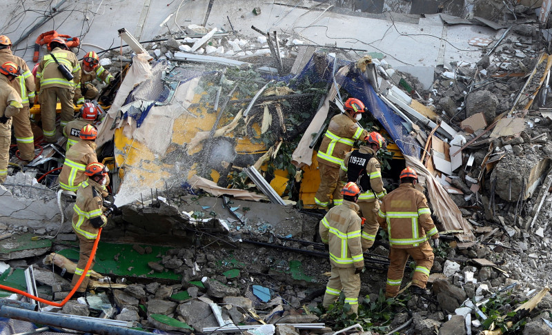 South Korea building collapse kills 9