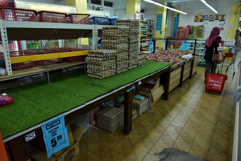 Sundry shops running out of essential goods as Labuan lockdown approaches