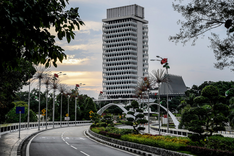 Reconvening Parliament takes time, but Sept still too late: observer