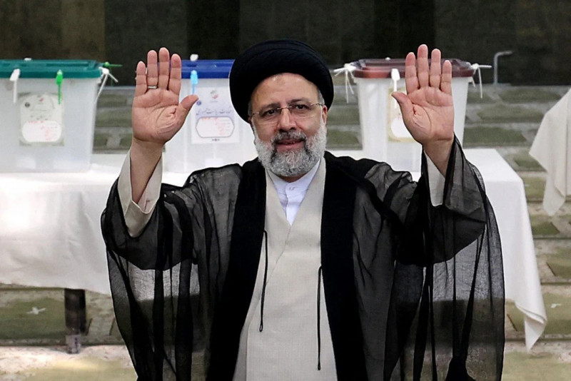 Iran elects hardliner as president, rivals concede