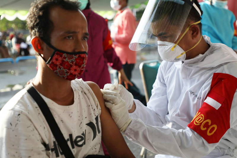Indonesia records more than 20,000 Covid-19 cases in 24 hours