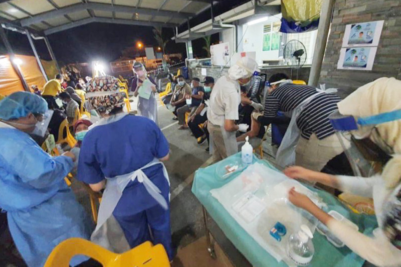 S’wak to vaccinate those under hotel quarantine, EMCO before lifting movement restrictions