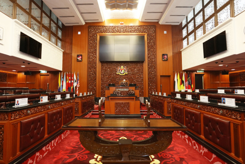 Dewan Negara unanimously passes historic anti-party hopping bill