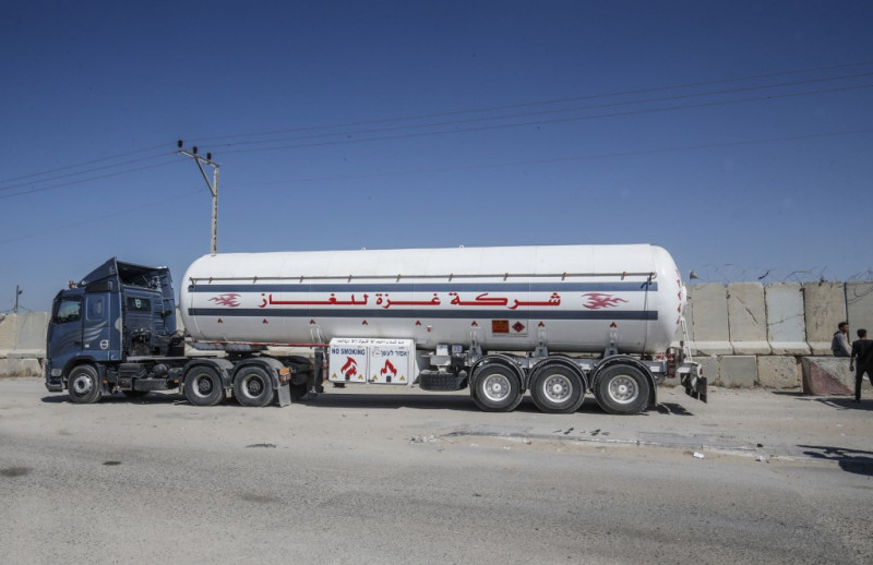 Israel allows Qatar-funded gas to enter power-starved Gaza