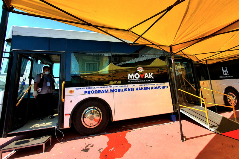 Mobile Covid-19 vaccination units to hit all peninsula states: minister