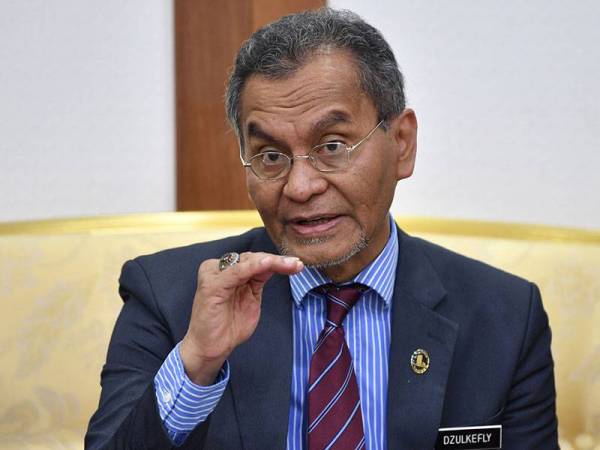 Politicians must stop 'whoring out' SDs: Amanah’s Dzulkefly