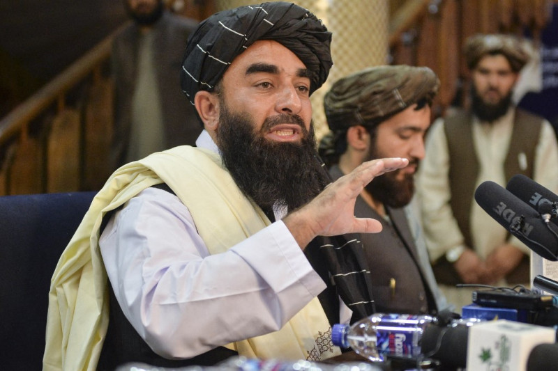 Taliban ban Afghans from evacuating amid massive security sweep