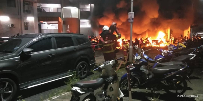 4am fire incinerates 13 m-cycles
