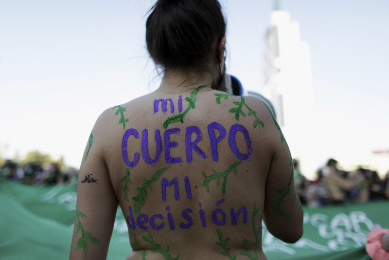 Chile moves towards decriminalising elective abortion