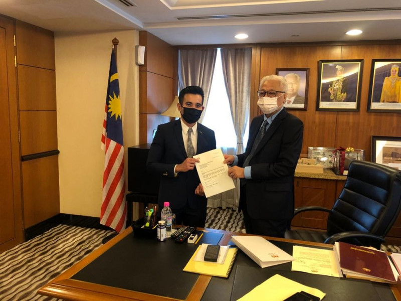 [UPDATED] Umno info chief appointed PMO economic director