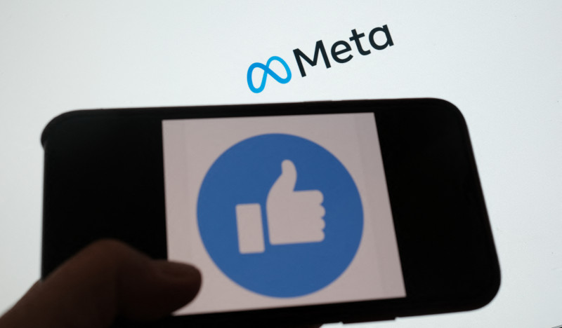 Meta warns 1 million Facebook users their login info may have been  compromised