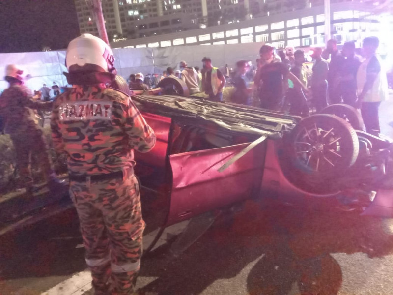 Good Samaritan dies helping fallen motorcyclist in freak accident
