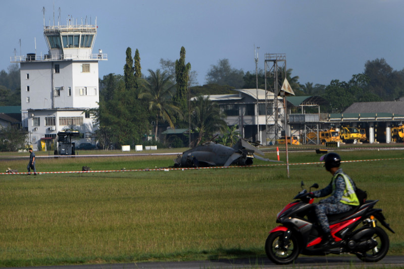 RMAF pilots ejected before Hawk 108 crash