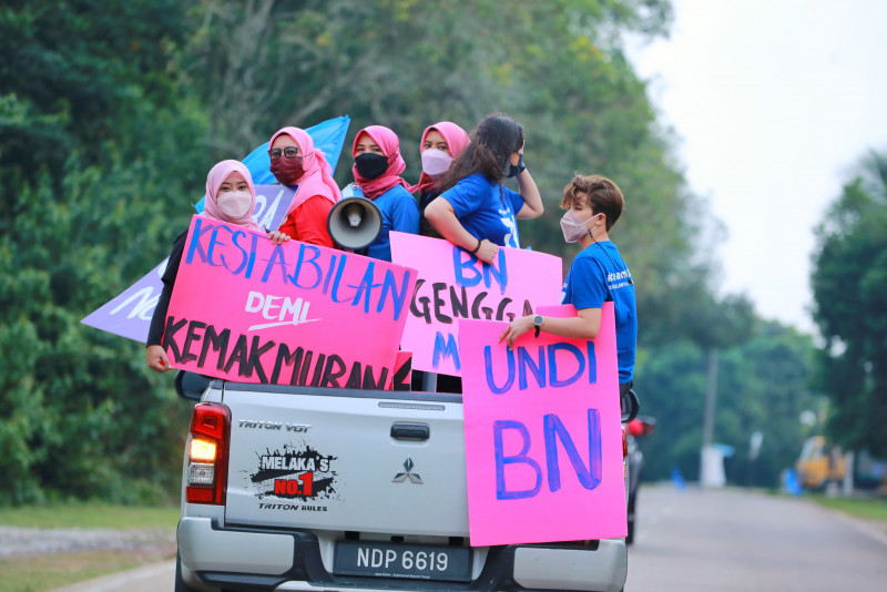 ‘Parties tout women in politics, but fall back on patriarchal patterns’
