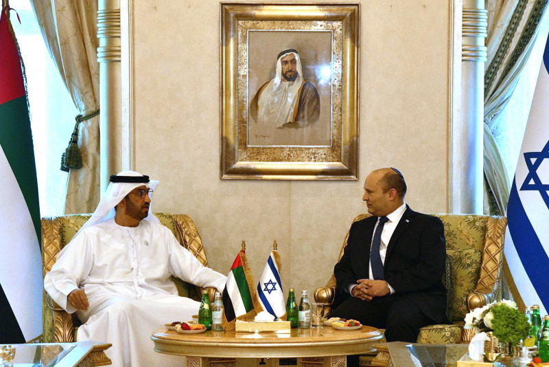Israel PM meets crown prince on historic UAE visit