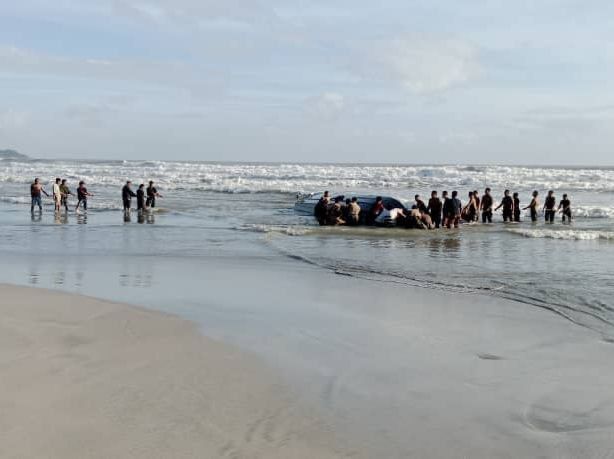 Boat carrying illegal immigrants capsizes off Johor, 10 dead, 29 missing 