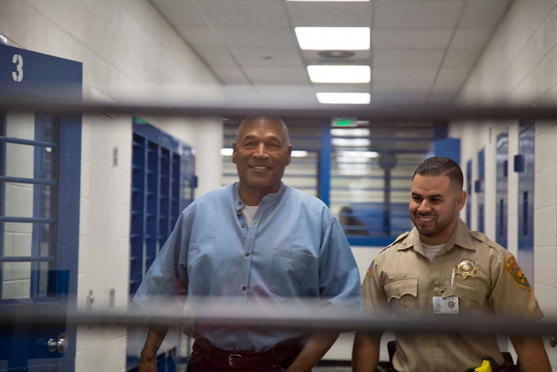 O.J. Simpson a free man after parole ends: police