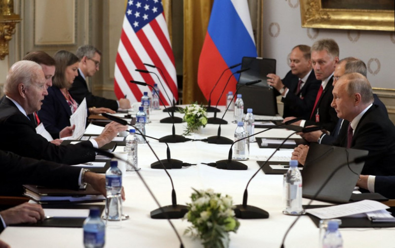 US, Russia hold high-stakes talks on Ukraine war fears
