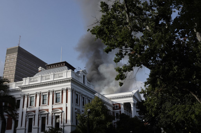 Fire breaks out at South African parliament in Cape Town