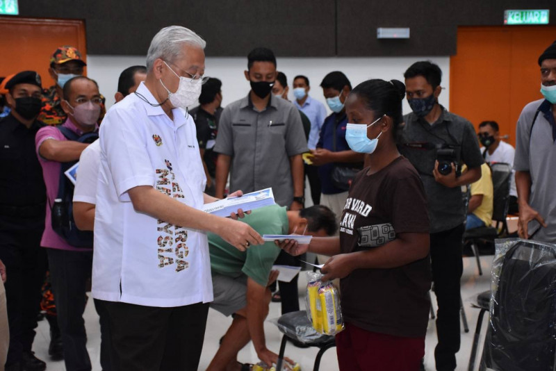 Payment for flood aid initiatives starts tomorrow: Ismail Sabri