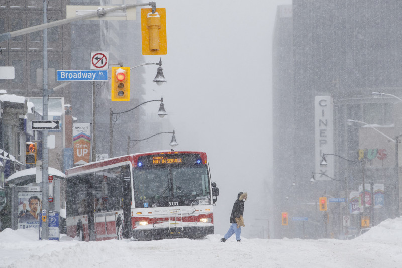 Winter storm blankets eastern US and Canada, causing travel woes