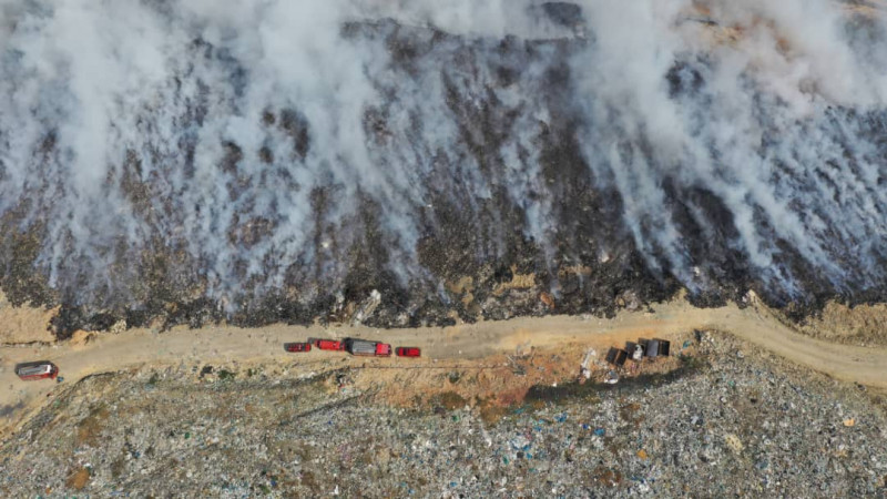 Toxic fumes from landfill blaze force 10 Nibong Tebal schools shut