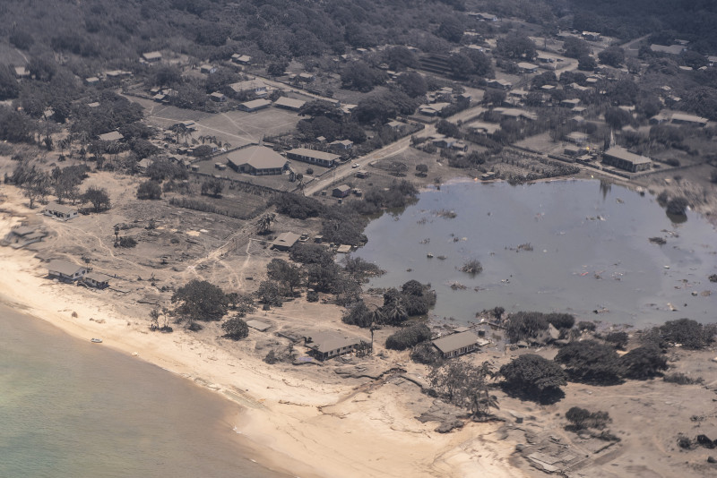 First aid flights on route to disaster-isolated Tonga