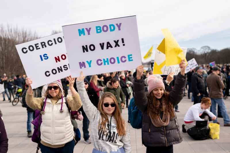 Thousands march in Washington against Covid-19 vaccine mandates