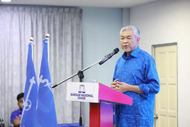 Zahid supports Anwar’s continued leadership, echoes Nazri's views on unity govt