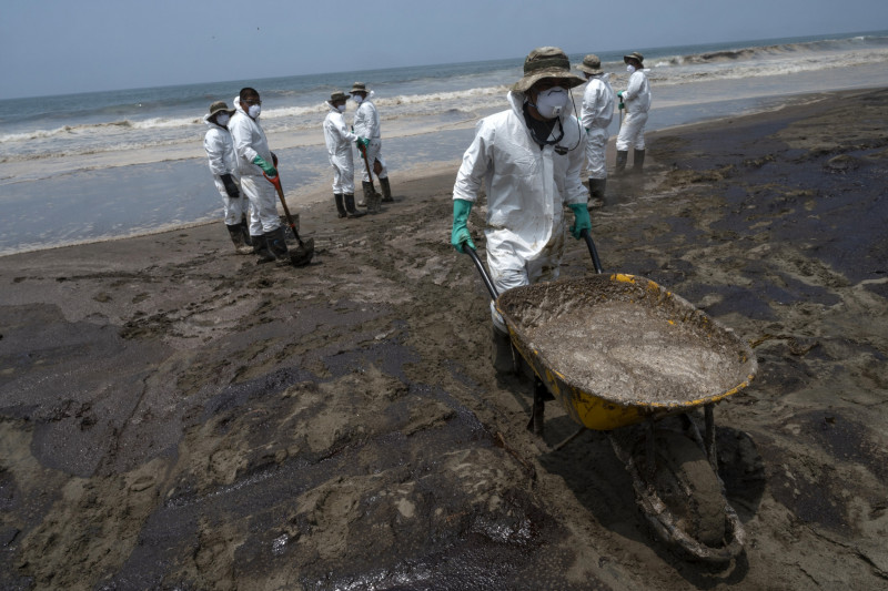 Peru oil spill twice as big as previously thought: govt