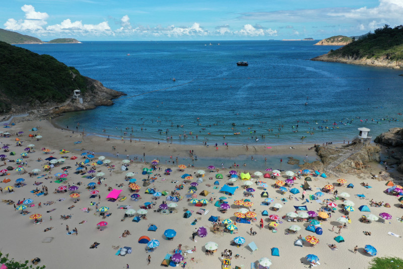 Hong Kong to close off beaches after mainland China uproar