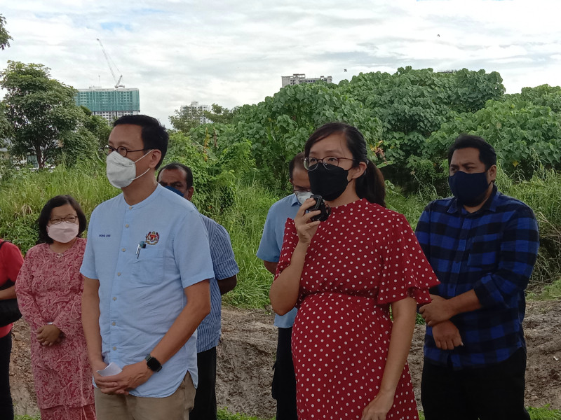 Scrapping of govt clinic draws Subang residents’ ire