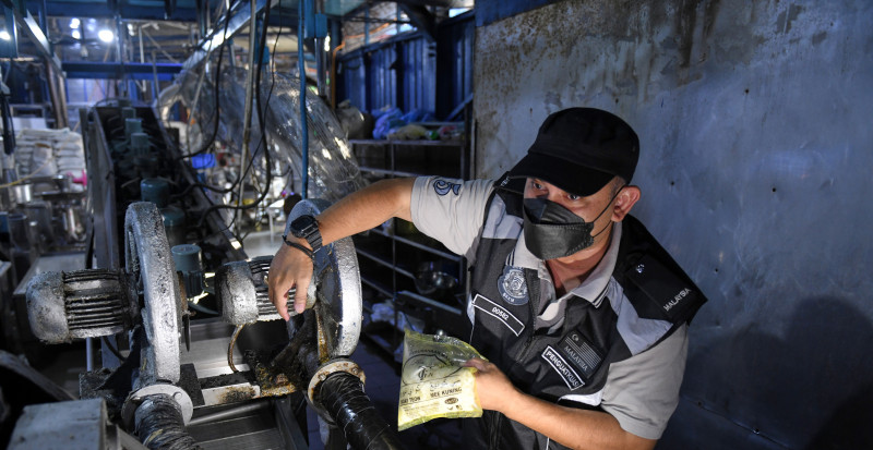 Rat-infested food areas: Penang suspends two filthy factories