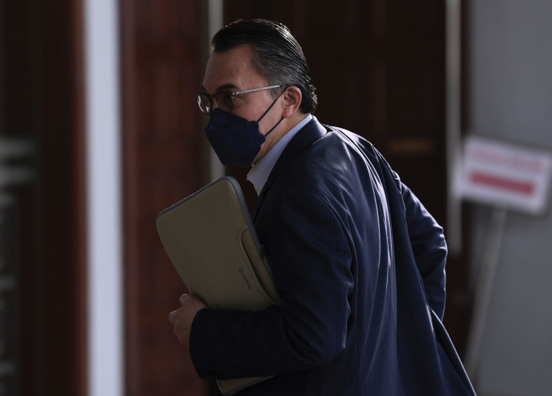 RM2.28 bil went into Najib’s personal accounts: former 1MDB director