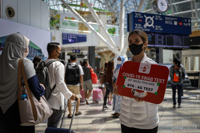 Impose curbs, but keep tourism industry going: tour, travel groups 