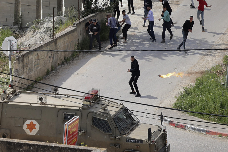 Israel ‘on offensive’ after Tel Aviv attacks, launches West Bank raids