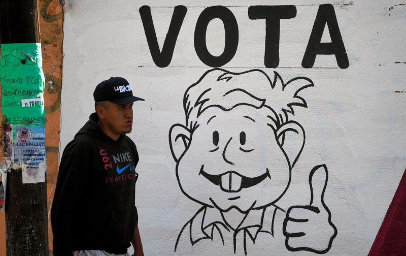 Mexico president survives recall vote marked by low turnout