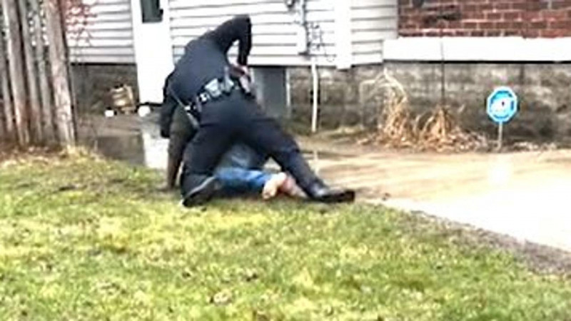 Protests in US city after video shows cop executing black man