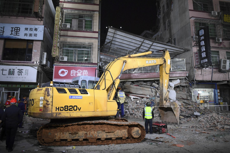 China building collapse death toll rises to 53: state media