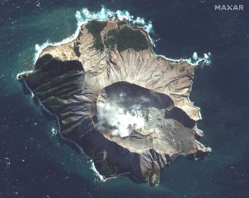 NZ emergency agency cleared over deadly volcano eruption