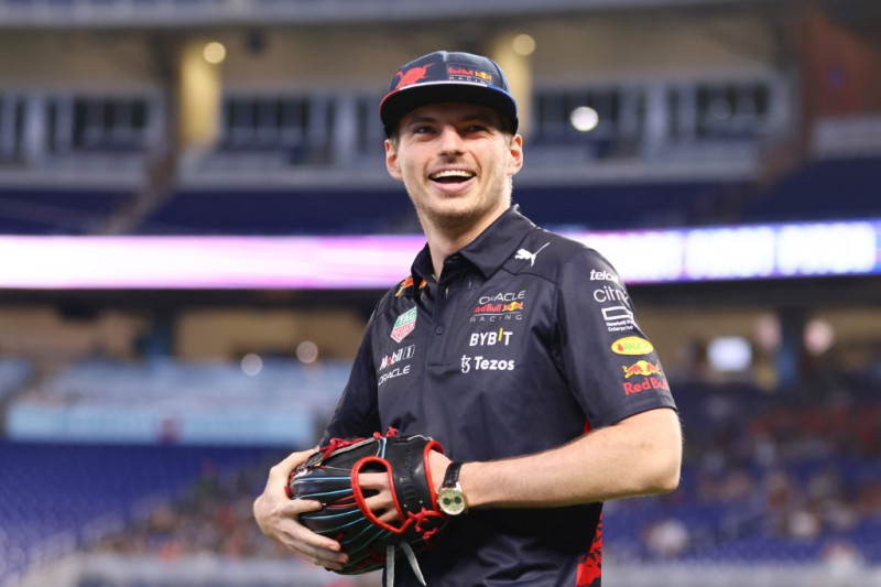 Verstappen hopes to ignore hype and win first Miami Grand Prix