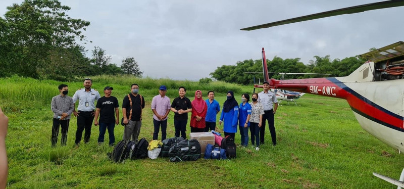 Pensiangan MP hires two helicopters to ferry teachers back to school