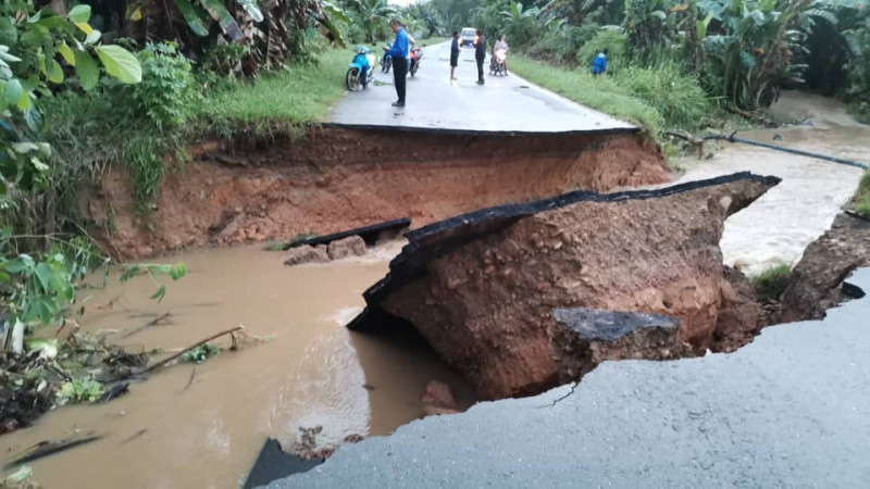 Sabah floods: authorities set up three temp evacuation centres in Tenom