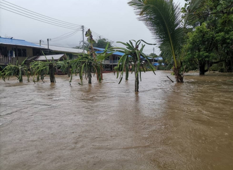 Sarawak warns of floods as northern rivers swell