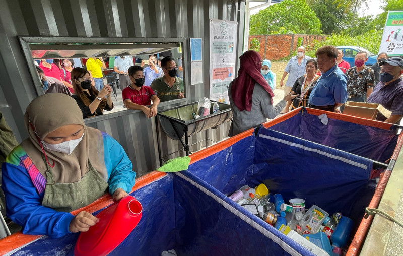 Kota Kinabalu’s first upcycling centre opens in Kapayan