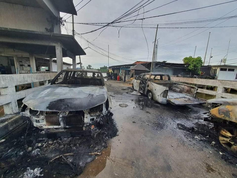 Tak Bai attack injures three Thai marine cops, blasts heard in Kelantan
